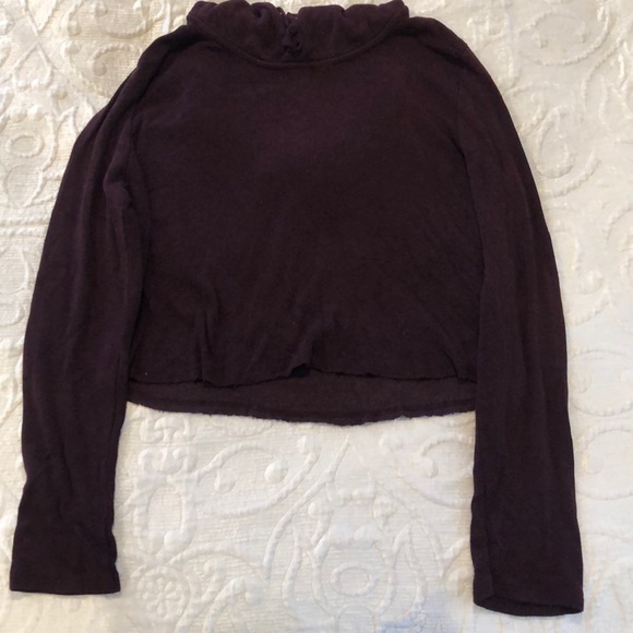 Brandy Melville Tops - Brandy Melville sweater